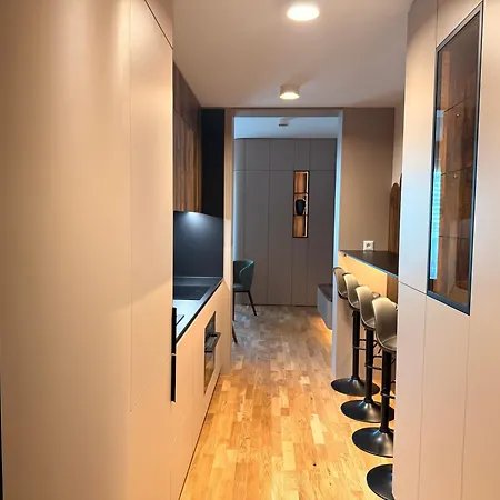 Devana Premium By Chors Апартаменти *